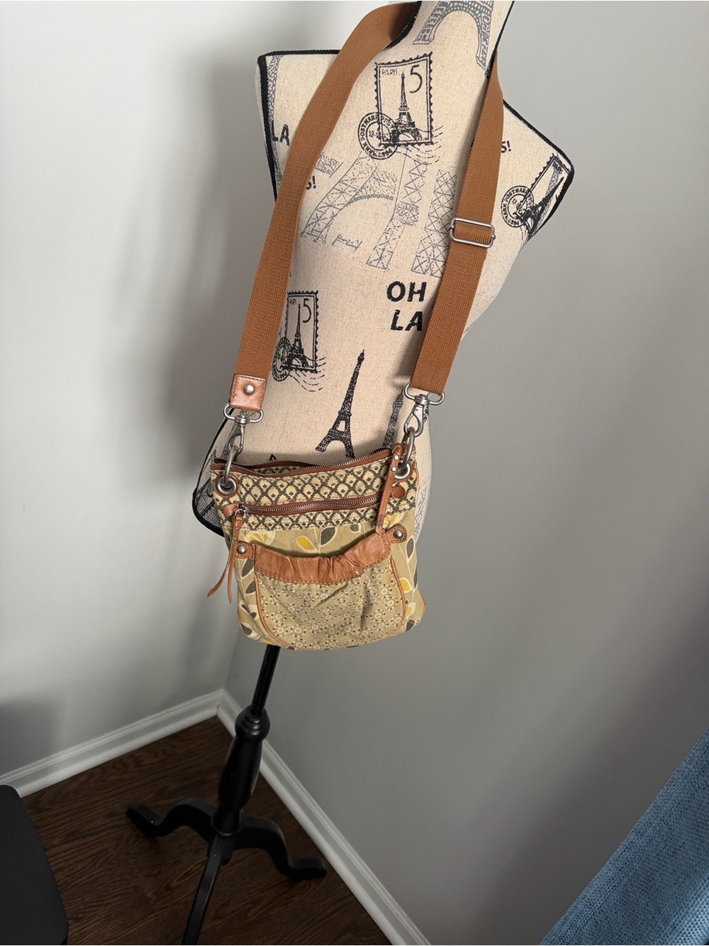 Fossil Vintage Y2K Cream Tan Brown Geometric Canvas Small Crossbody Bag